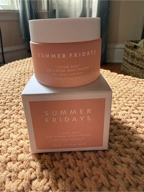 Summer Fridays Pink Cloud Dew Gel Cream Moisturizer Jar